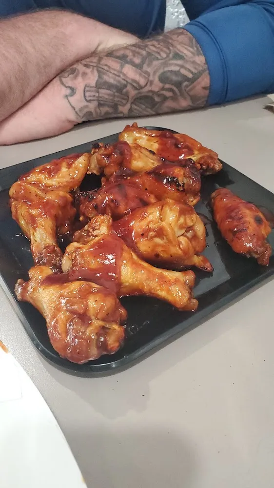 Honey Barbecue Sriracha Wings